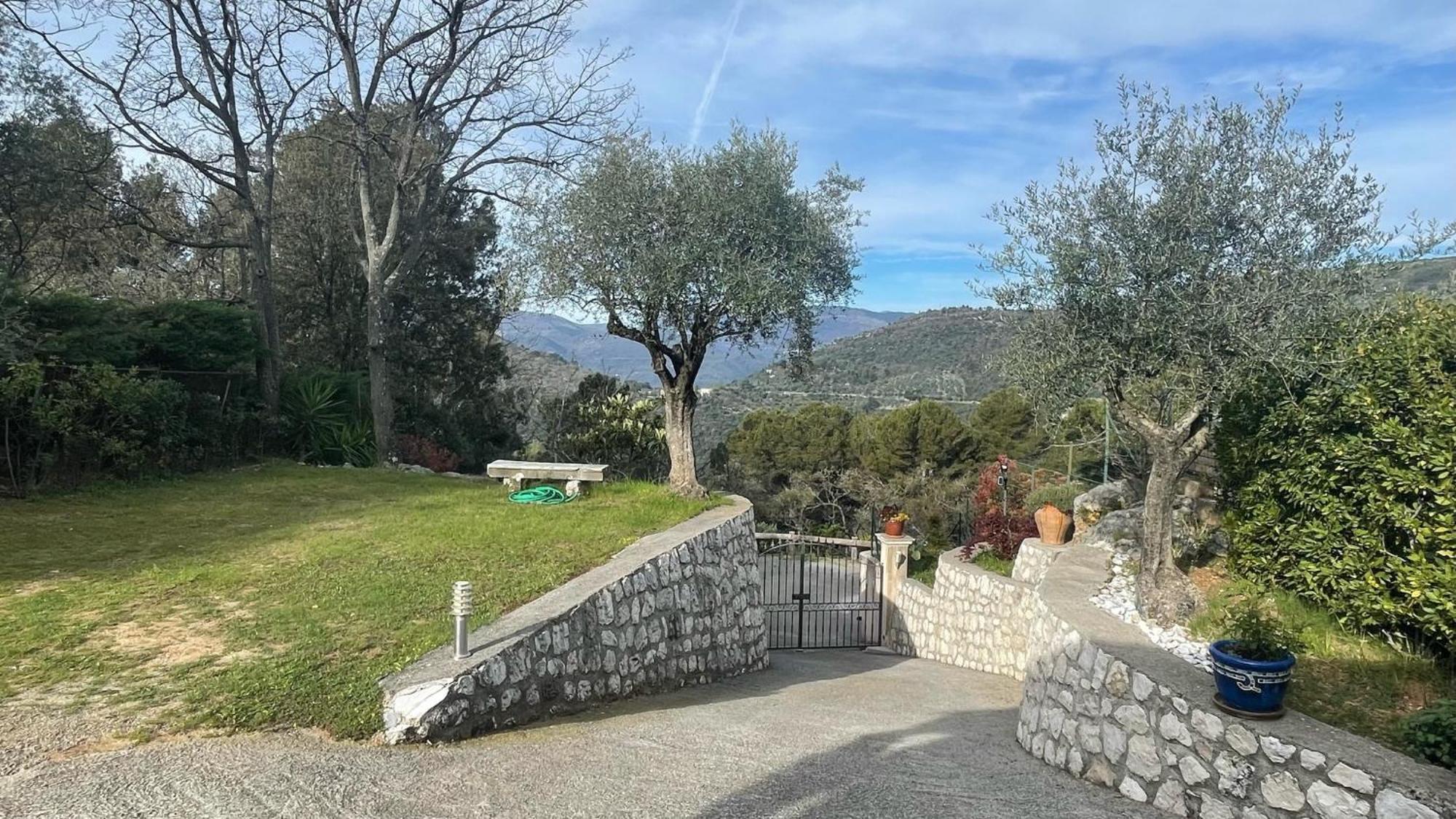Apartment Rez De Jardin, Entre Et Montagne Levens